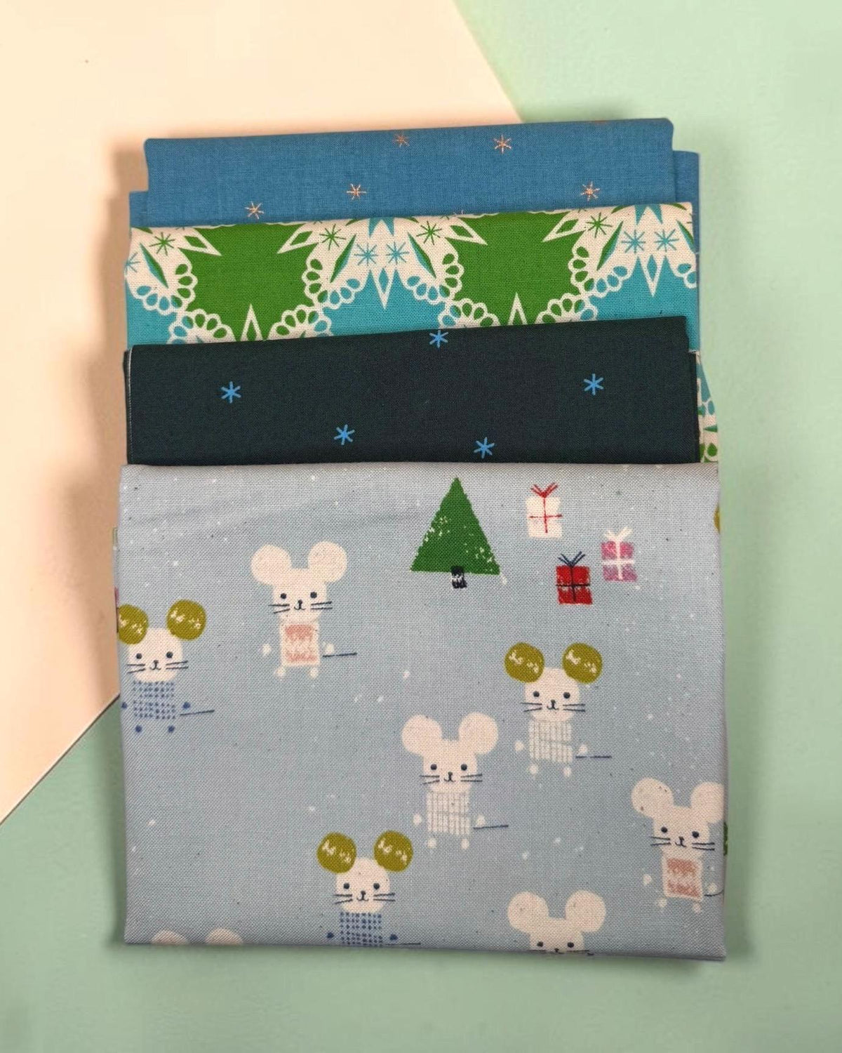 4 FQ Bundle OOP HTF Winter Holiday Bundle