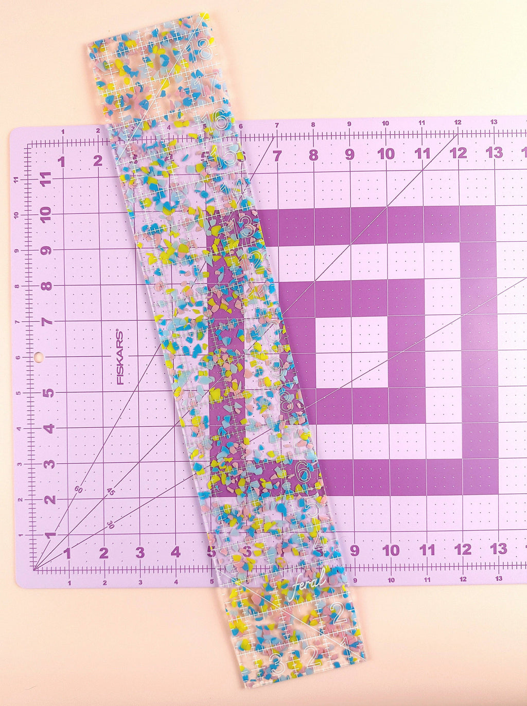 Fat Quarter Quilting Ruler: Confetti