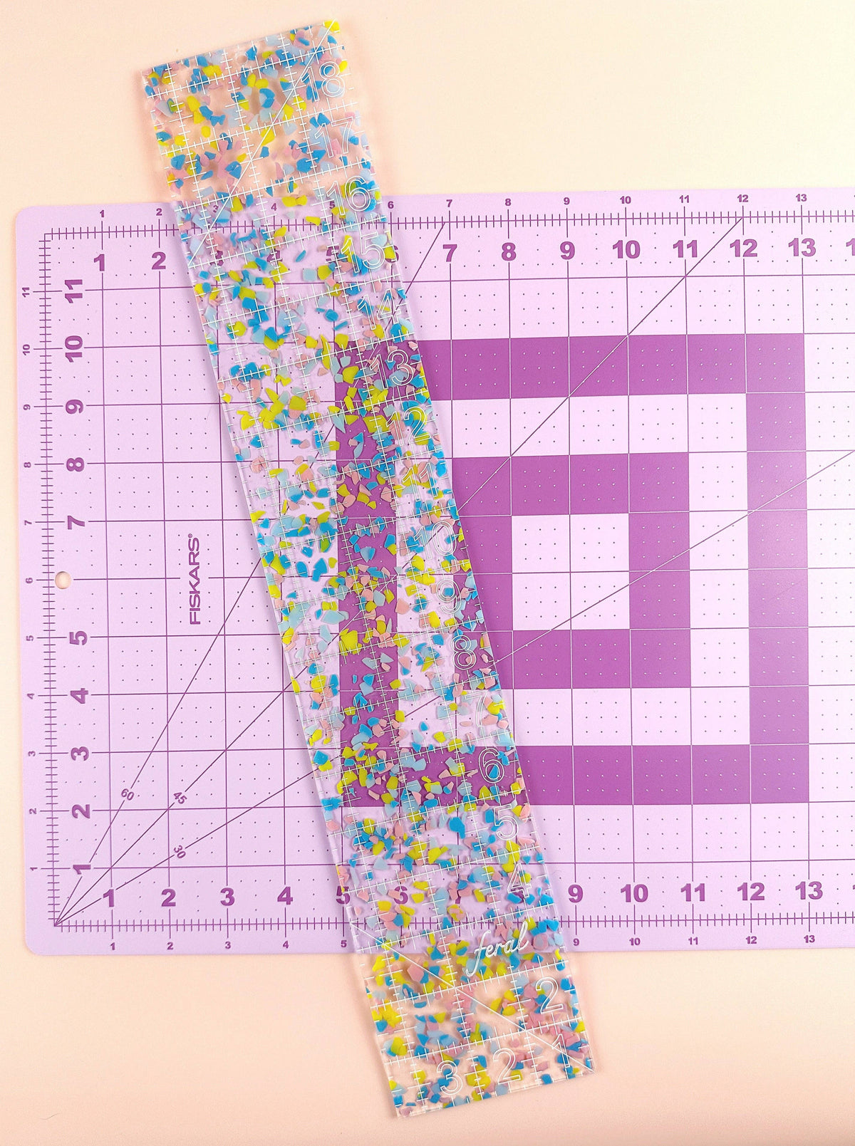Fat Quarter Quilting Ruler: Confetti