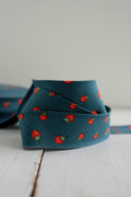 2.5" Bias Quilt Binding - Blue Strawberry, Sewing Notions: Prepacked
