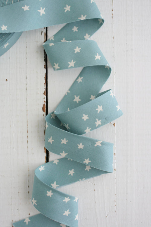 2.5" Bias Quilt Binding – Starry Soft Blue Ruby Star: Prepacked